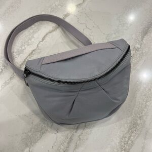 Athleta Stash Gray Belt Bag/Fanny Pack